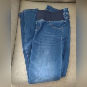 Old Navy Maternity Skinny Jeans in Blue Denim